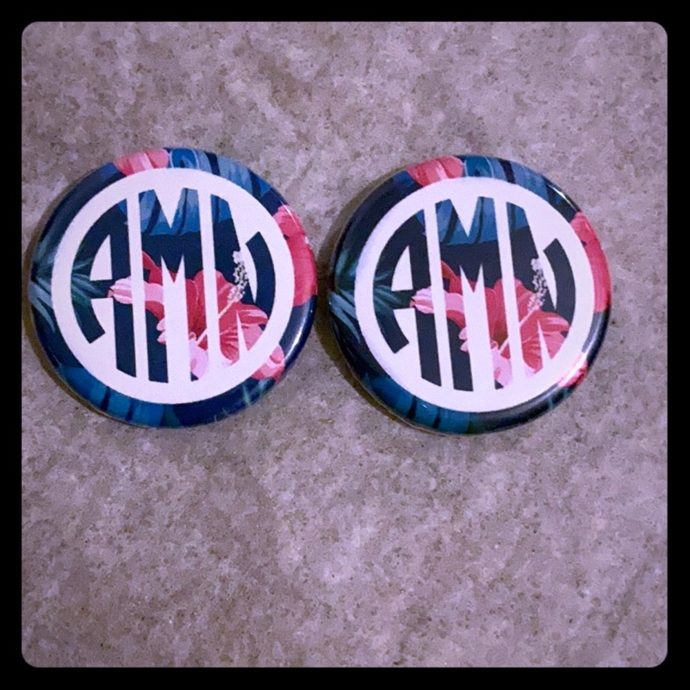 Monogram AMN on magnetic swappable badge topper.